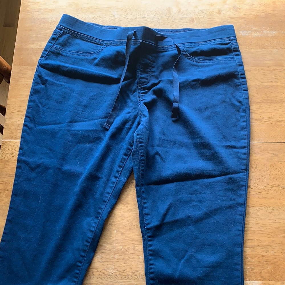 Navy Blue Crop Pants